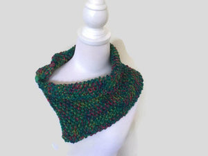 Pure Wool Green Flecked Cowl