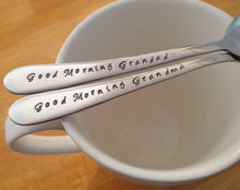 Load image into Gallery viewer, Good Morning Grandma,Good Morning Grandad,Teaspoon GIft Set.